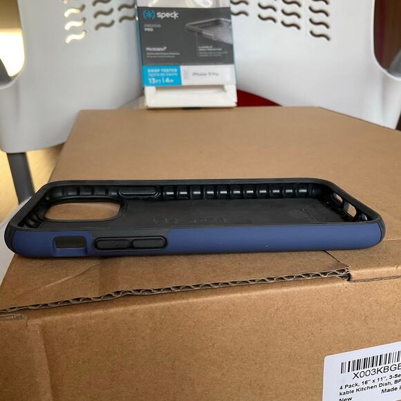 iPhone Case Speck iPhone 11 Pro Case, Impact Protection, Navy blue - Picture 4 of 7